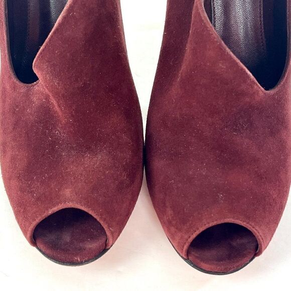 Gianvito Rossi Suede Peep Toe Stiletto Pumps in Red Size 40/9.5 - Picture 6 of 12